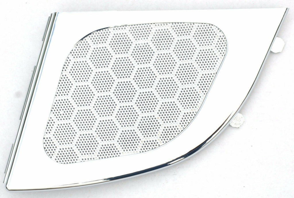 Passengers Side Door Speaker Cover for Freightliner Cascadia 2007-2014 GG67839