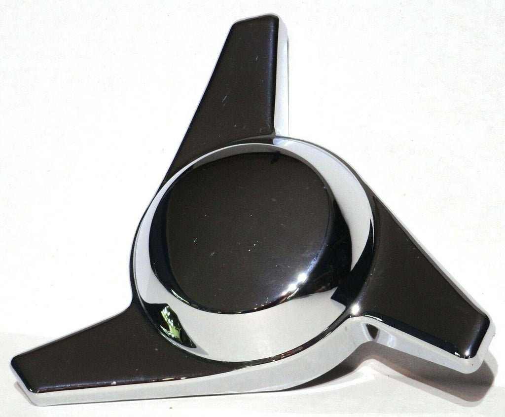 Hub Cap Spinner 3 Bar Right Hand Chrome Plastic 1-1/2" Wing Stud Mount GG#90318